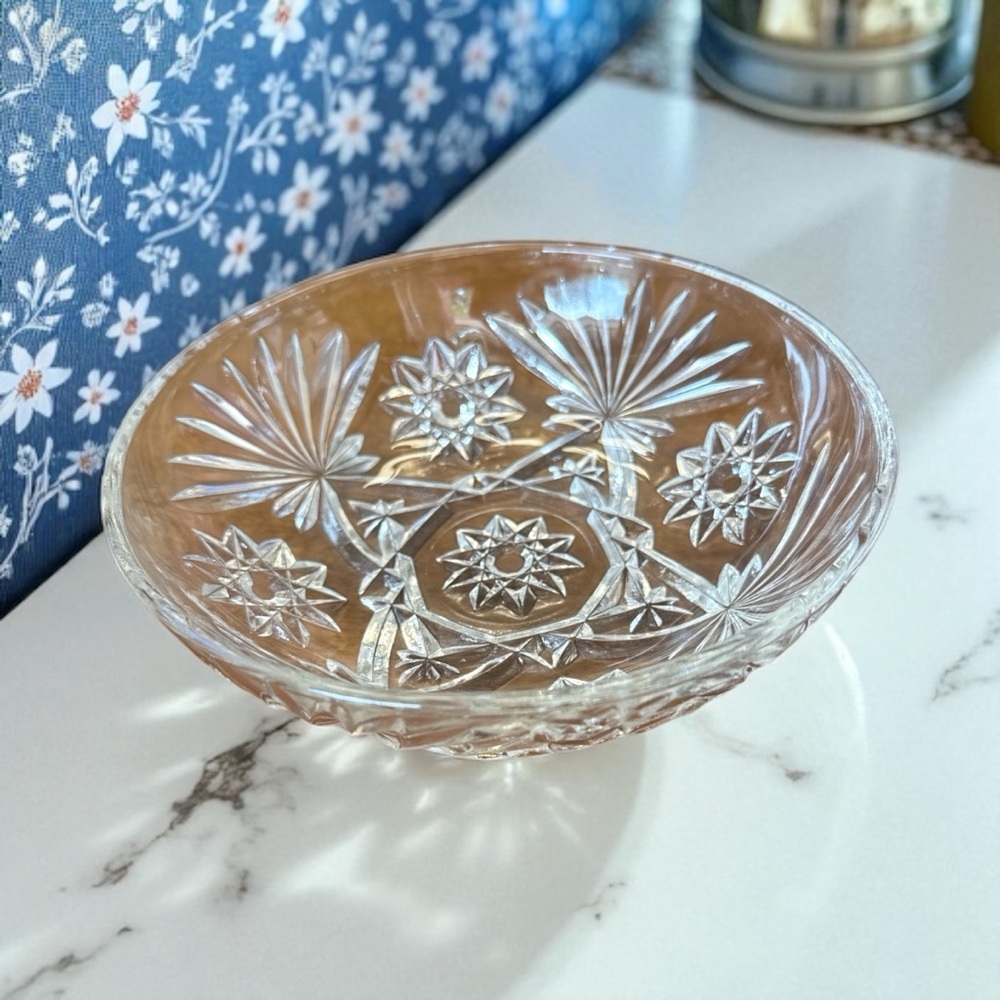Elegant Floral Cut Glass Bowl - Picture 2 of 4